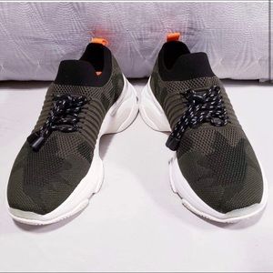 Steve Madden camo sneakers